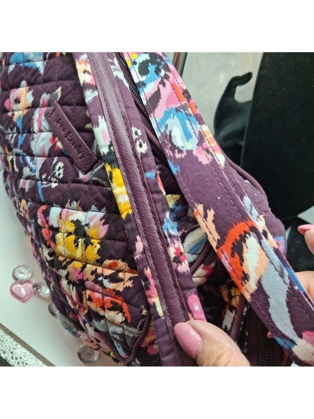 Vera Bradley Med Sized Floral Quilted Bag - Purple Like New - Picture 7 of 12